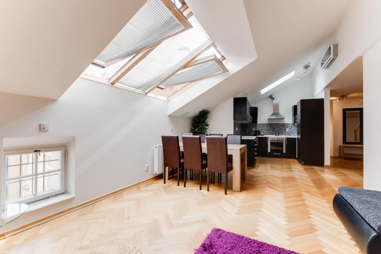 Jt'S Apartments Bilkova Str. プラハ エクステリア 写真