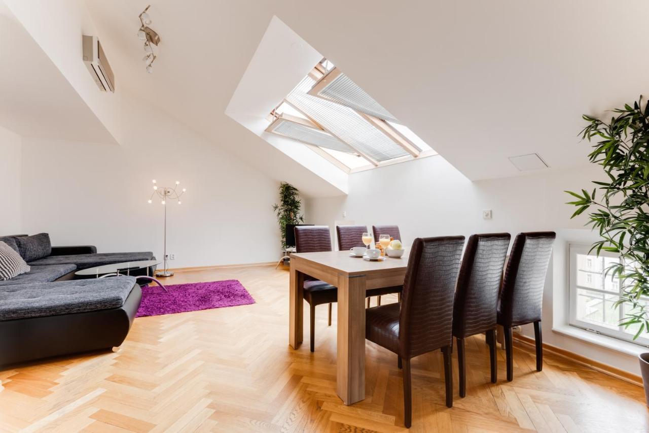 Jt'S Apartments Bilkova Str. プラハ エクステリア 写真
