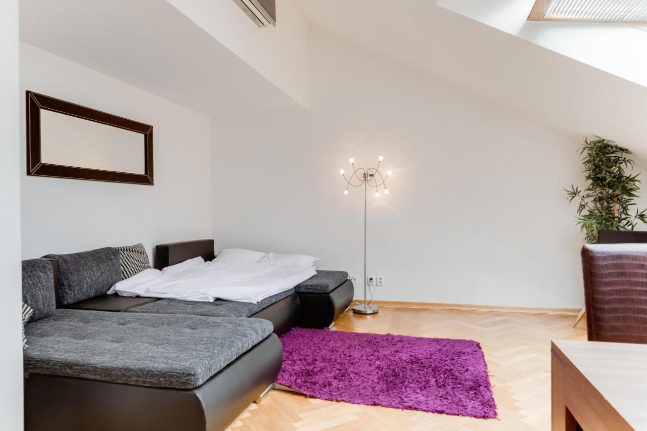 Jt'S Apartments Bilkova Str. プラハ エクステリア 写真