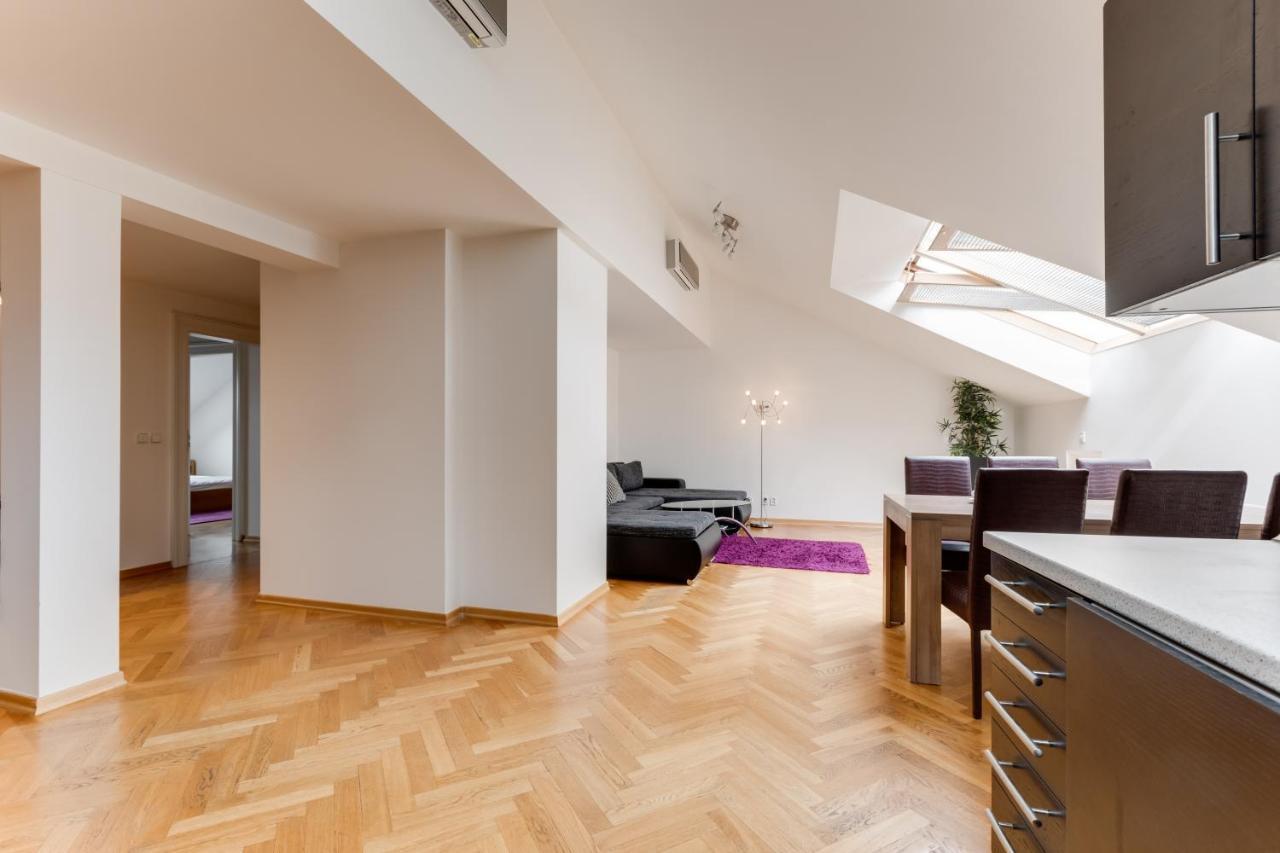 Jt'S Apartments Bilkova Str. プラハ エクステリア 写真